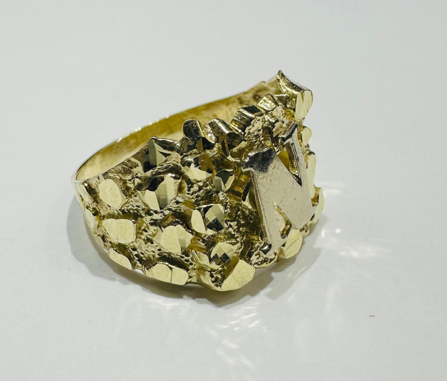 10K GOLD INITIAL LETTER "N" NUGGET RING - SIZE: 11.5 WEIGHT: 4.9gm
