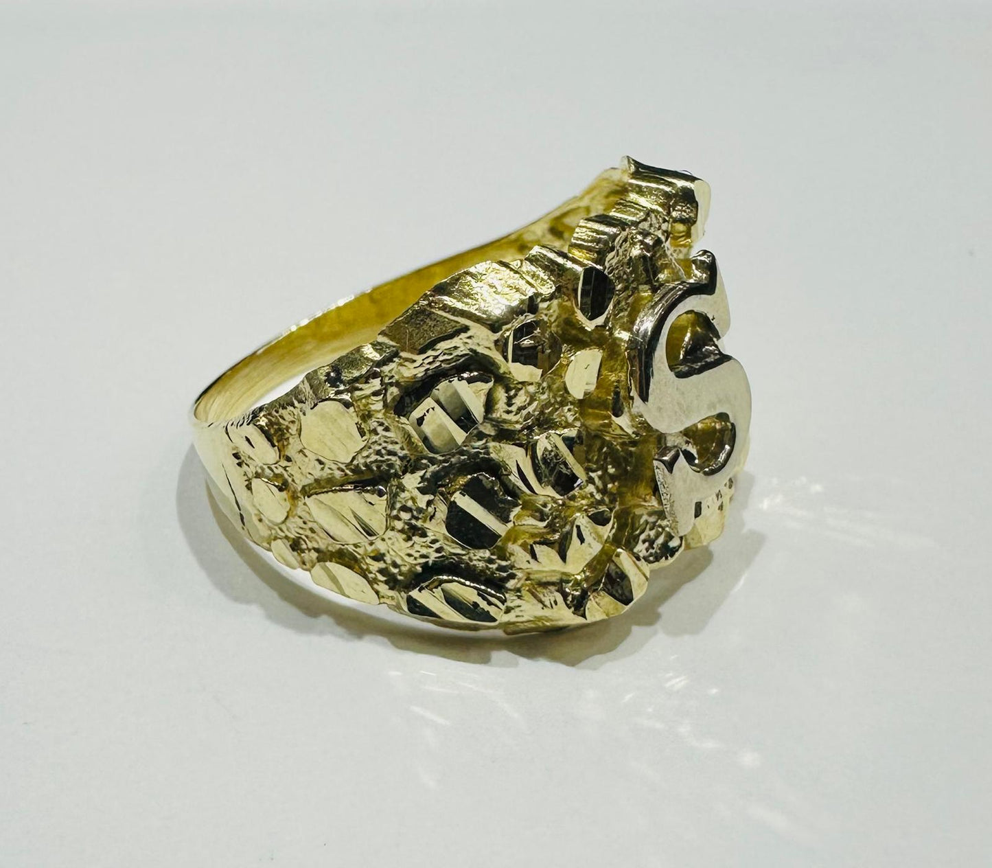 10K GOLD INITIAL LETTER "S" NUGGET RING - SIZE: 11.5 WEIGHT: 4.6gm