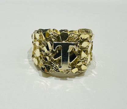 10K GOLD INITIAL LETTER "T" NUGGET RING - SIZE: 11.5 WEIGHT: 4.9gm