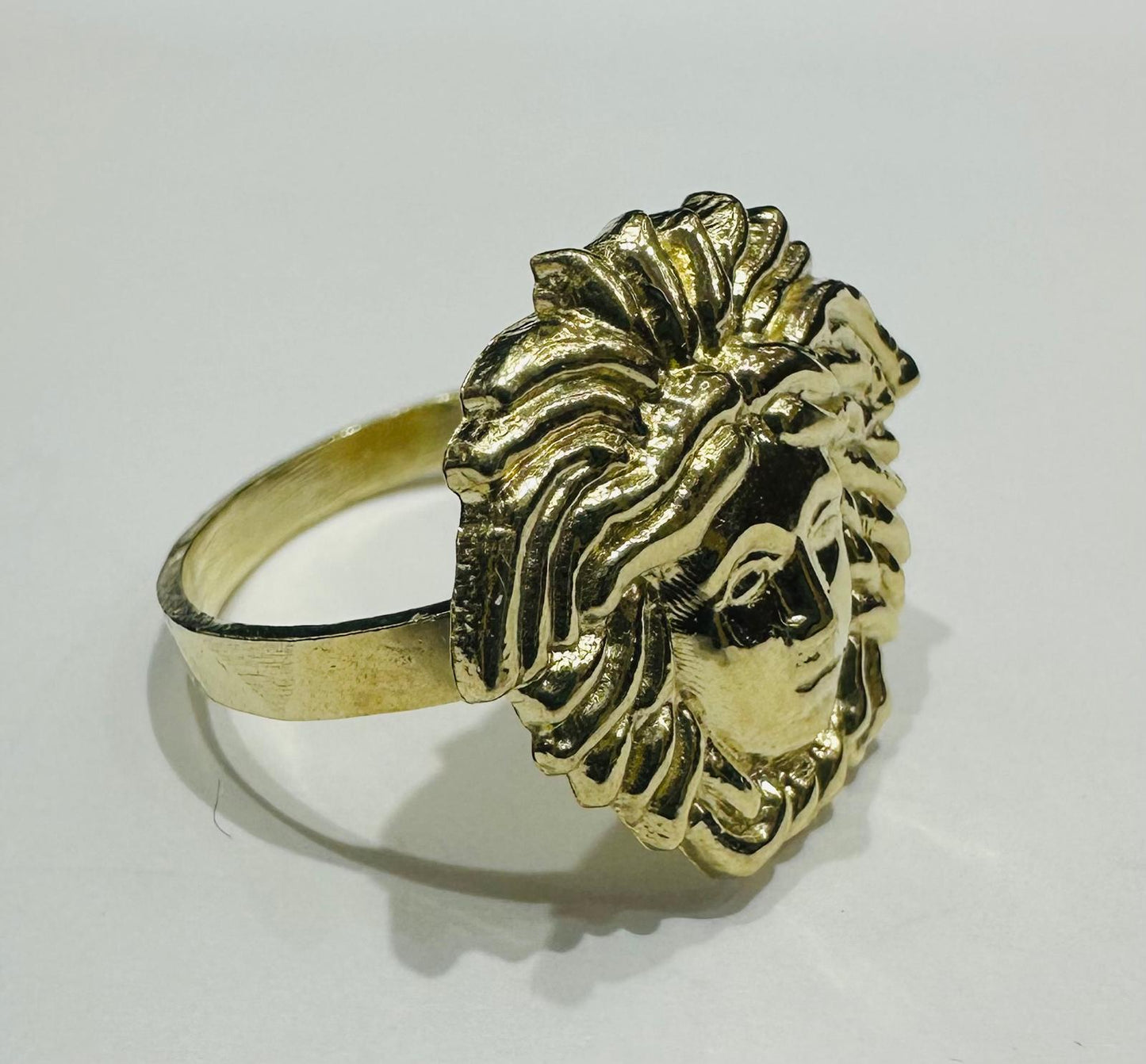 10K GOLD MEDUSA HEAD RING -SIZE: 7.0  WEIGHT:  3.3gm