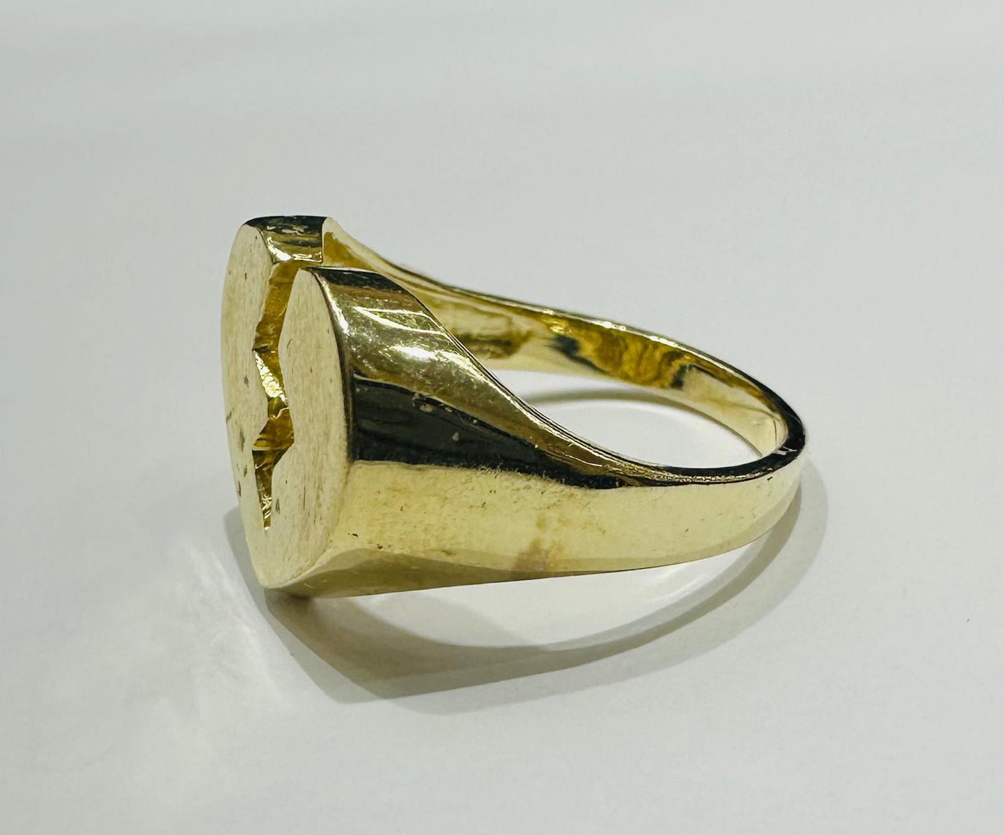 10K GOLD BROKEN HEART RING -SIZE: 7.6  WEIGHT: 4.0gm