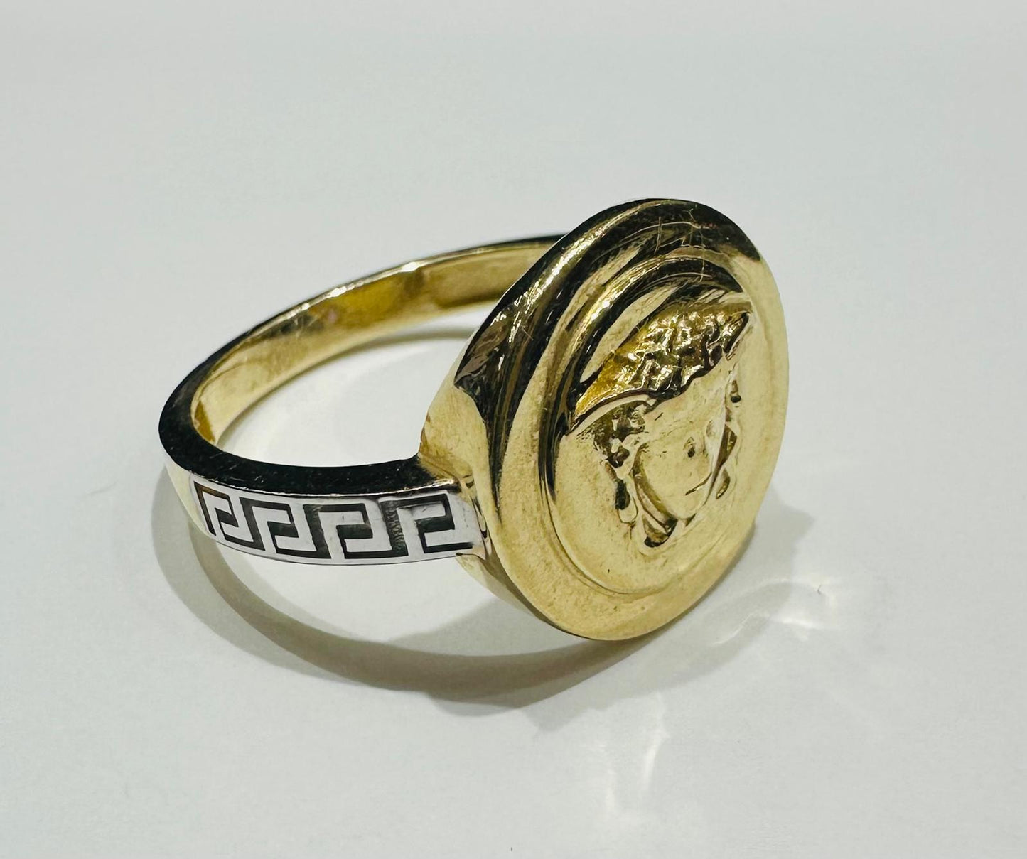 10K GOLD MEDUSA HEAD RING -SIZE: 8.4  WEIGHT: 2.9gm