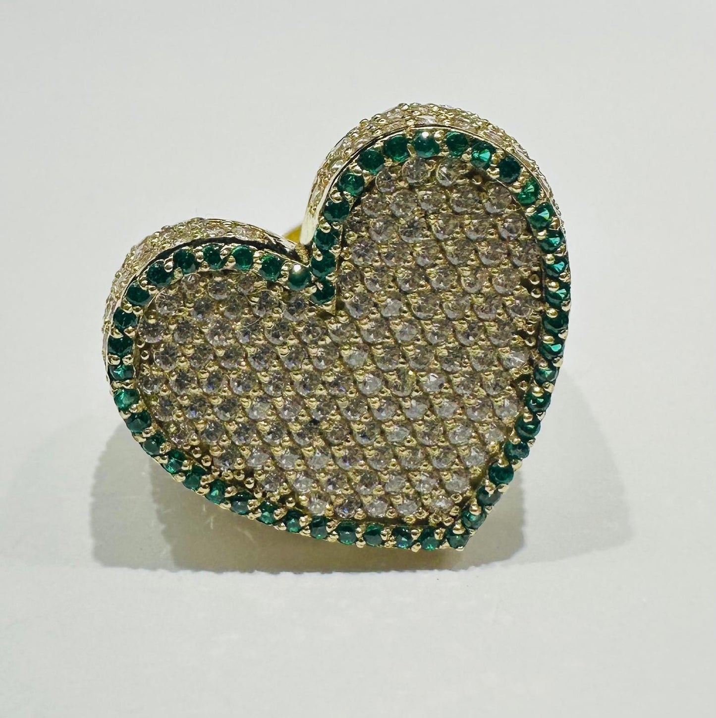 10K GOLD HEART CZ STONES RING -SIZE: 10.4  WEIGHT: 5.4gm