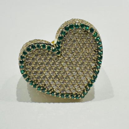 10K GOLD HEART CZ STONES RING -SIZE: 10.4  WEIGHT: 5.4gm