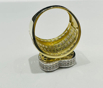 10K GOLD HEART CZ STONES RING -SIZE: 8.2  WEIGHT: 8.2gm