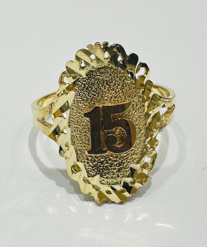 10K GOLD QUINCEANERA RING -SIZE: 7.0  WEIGHT: 2.4gm