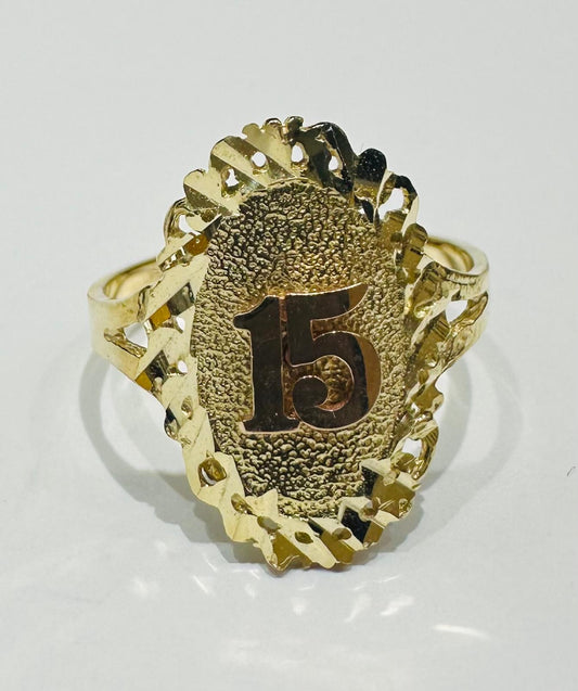 10K GOLD QUINCEANERA RING -SIZE: 7.0  WEIGHT: 2.4gm