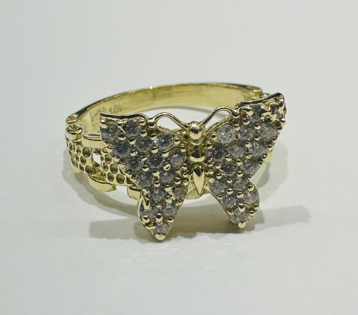 10K GOLD BUTTERFLY RING WITH CZ STONES -SIZE: 6.4 WEIGHT: 3.5gm
