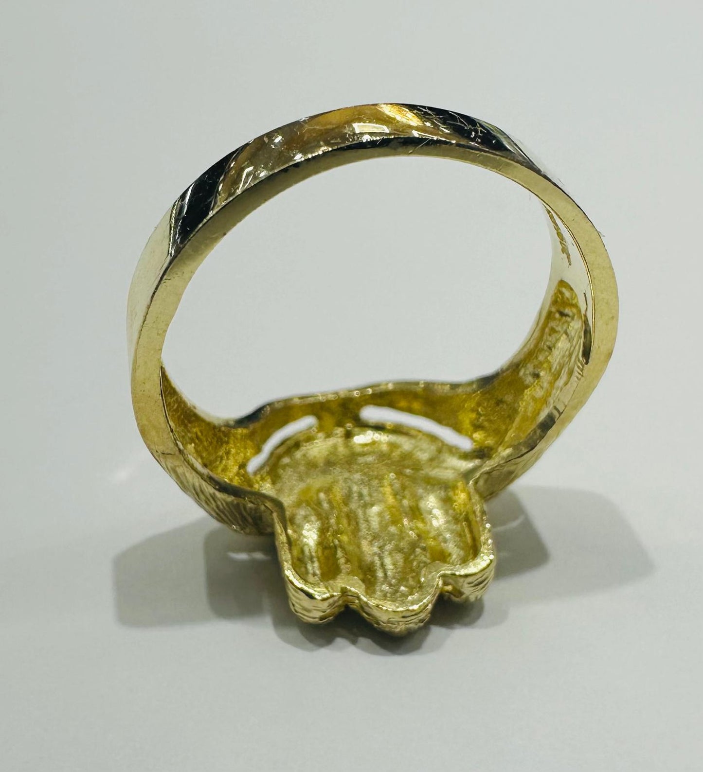 10K GOLD HAMSA HAND RING -SIZE: 7.8 WEIGHT: 4.5gm