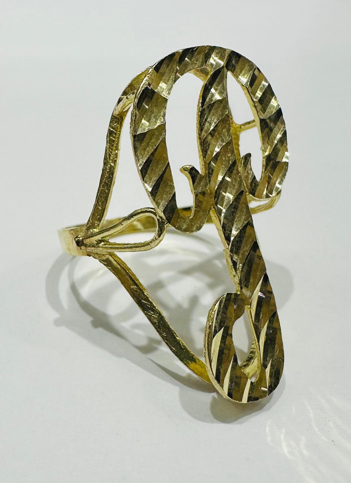 10K GOLD INITIAL LETTER "P" RING -WEIGHT: 3.4gm