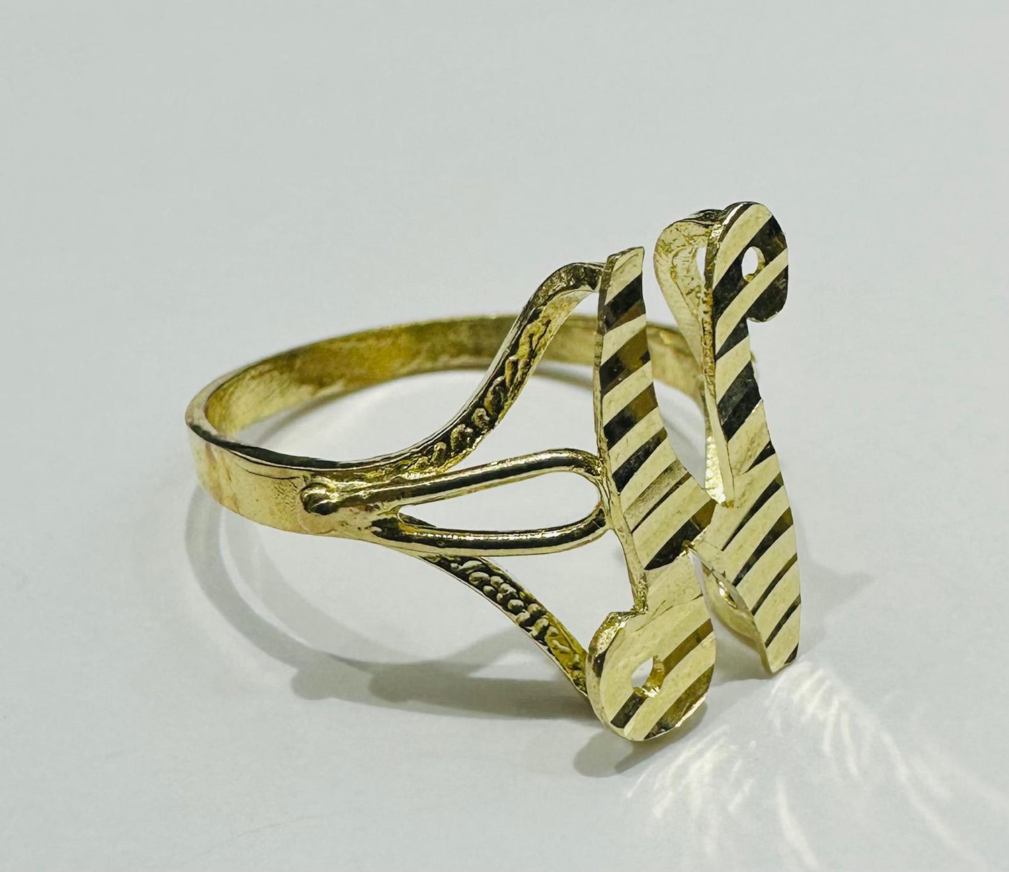 10K GOLD INITIAL LETTER "N" RING -WEIGHT: 1.6gm