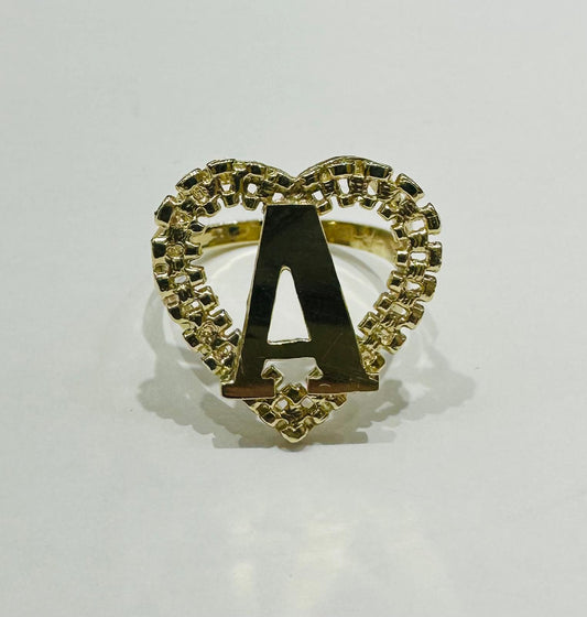 10K GOLD INITIAL LETTER "A" RING WITH A HEART -WEIGHT: 3.5gm