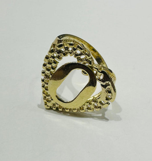10K GOLD INITIAL LETTER "O" RING WITH A HEART -WEIGHT: 3.5gm