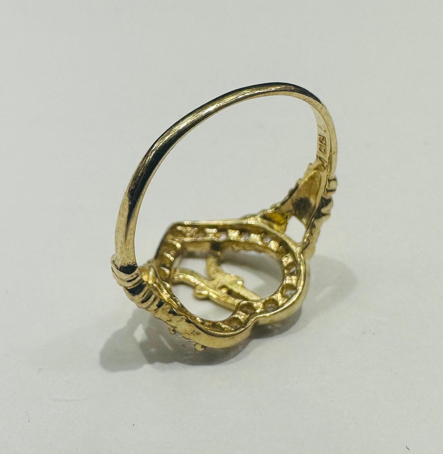 10K GOLD INITIAL LETTER "A" RING WITH A HEART -WEIGHT: 2.1gm
