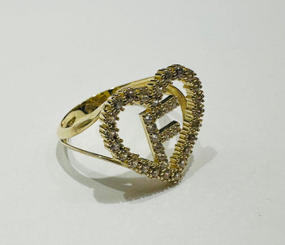 10K GOLD CZ STONES INITIAL LETTER "F" RING WITH A HEART -WEIGHT: 2.3gm