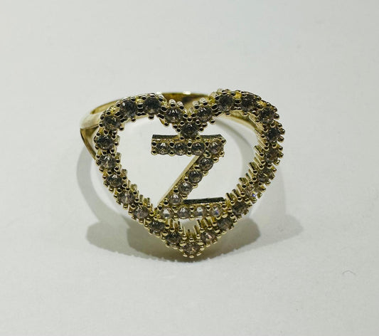 10K GOLD CZ STONES INITIAL LETTER "Z" RING WITH A HEART -WEIGHT: 2.6gm