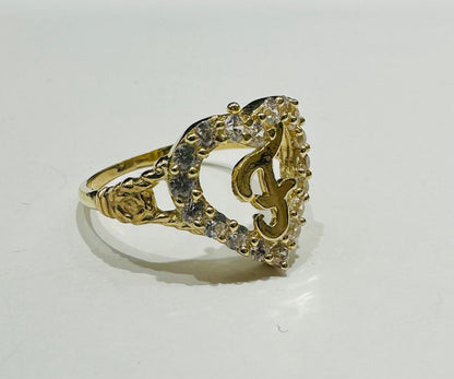10K GOLD INITIAL LETTER "F" RING WITH A HEART -WEIGHT: 2.3gm