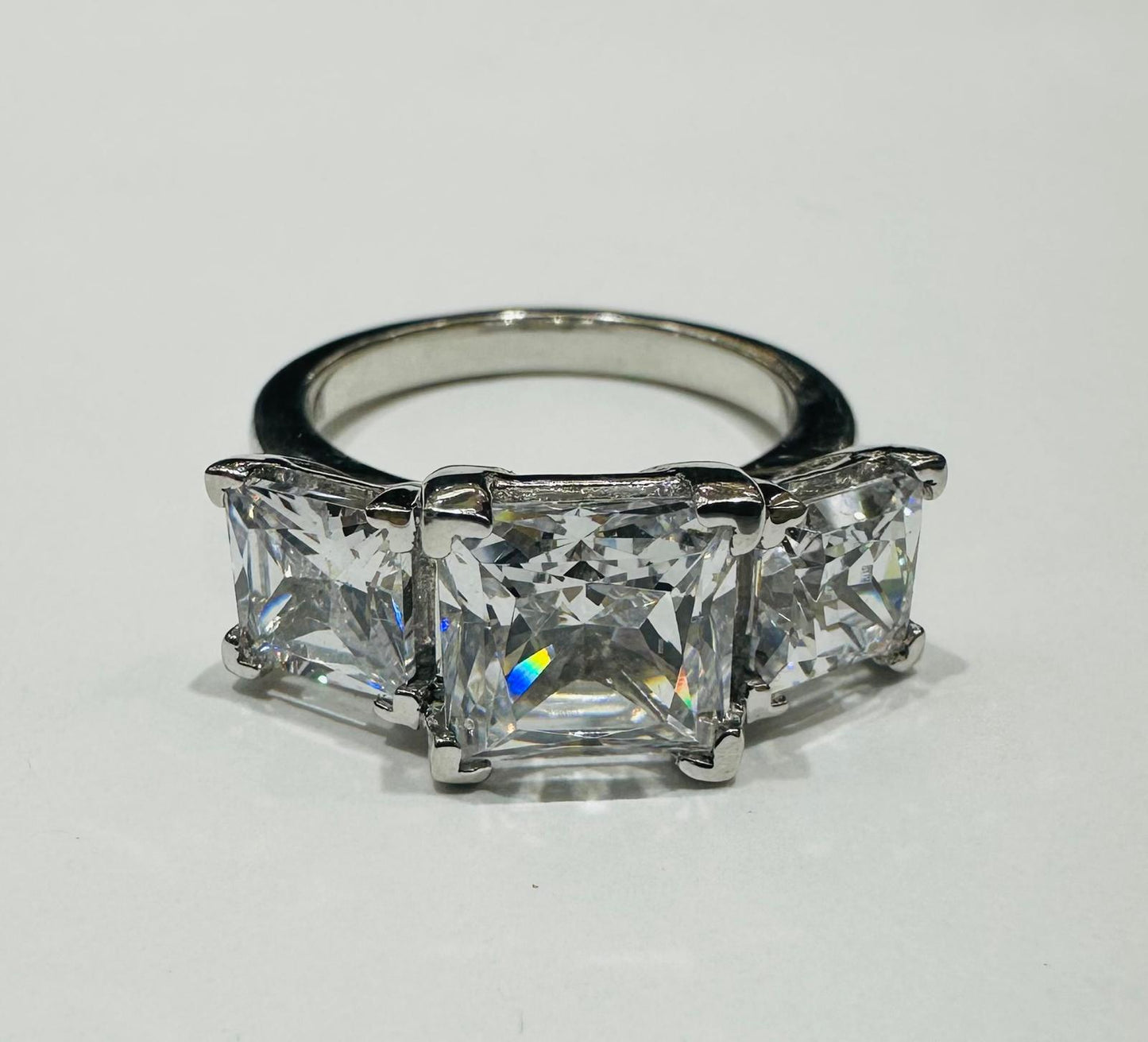 10K WHITE GOLD RING'S WITH CZ STONES -WEIGHT: 6.6gm