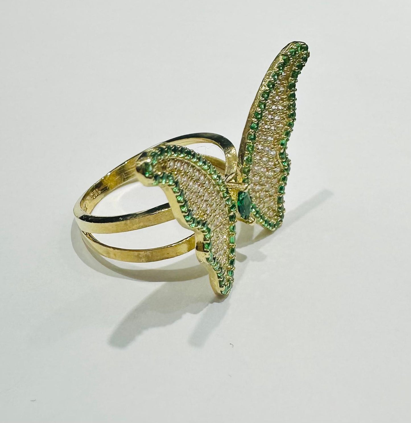 10K GOLD BUTTERFLY RING WITH CZ STONES -WEIGHT: 3.6gm