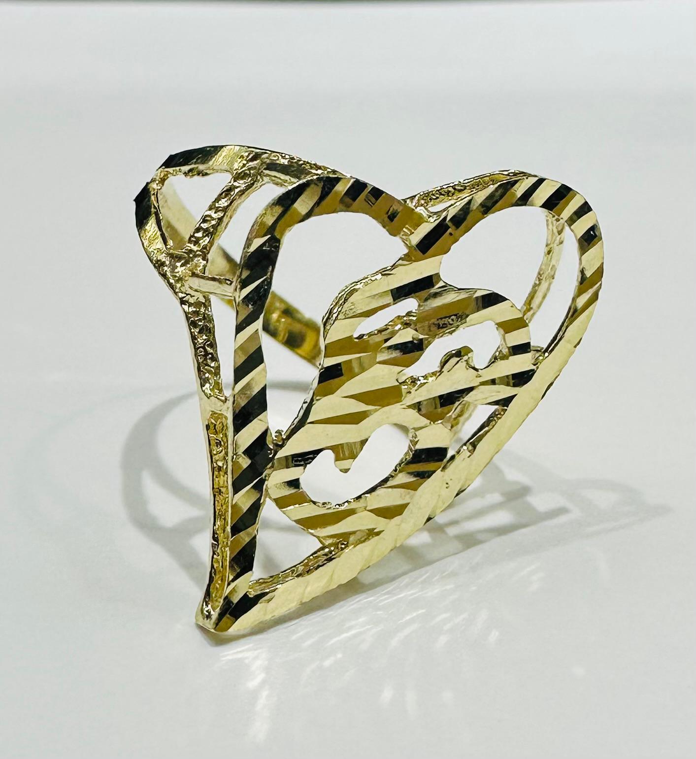 10K GOLD INITIAL LETTER "B" RING -WEIGHT: 2.3gm