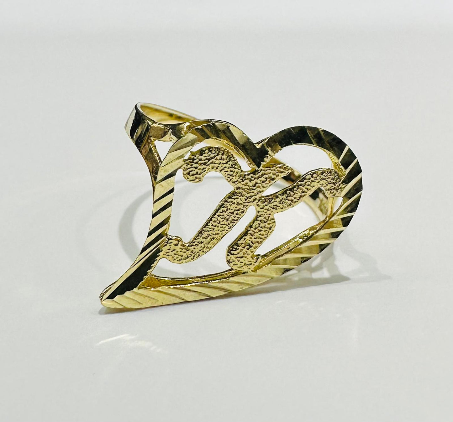 10K GOLD INITIAL LETTER "K" RING -WEIGHT: 2.0gm