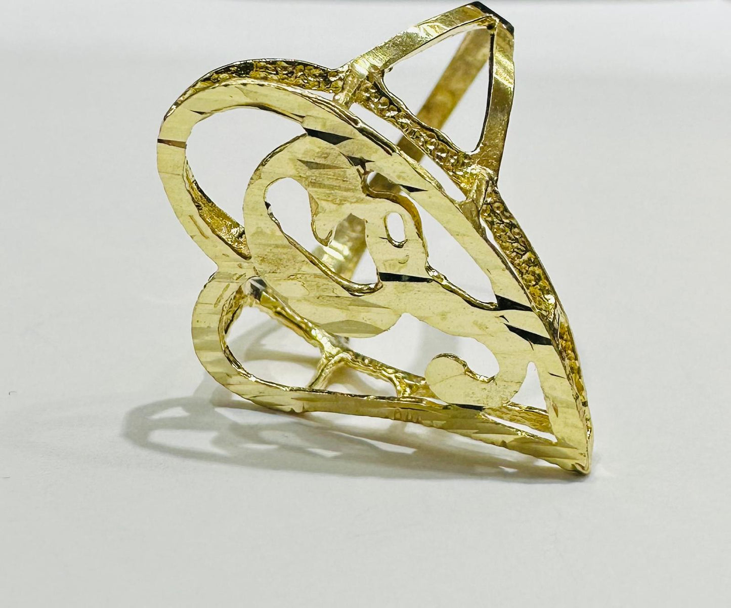 10K GOLD INITIAL LETTER "G" RING -WEIGHT: 2.3gm