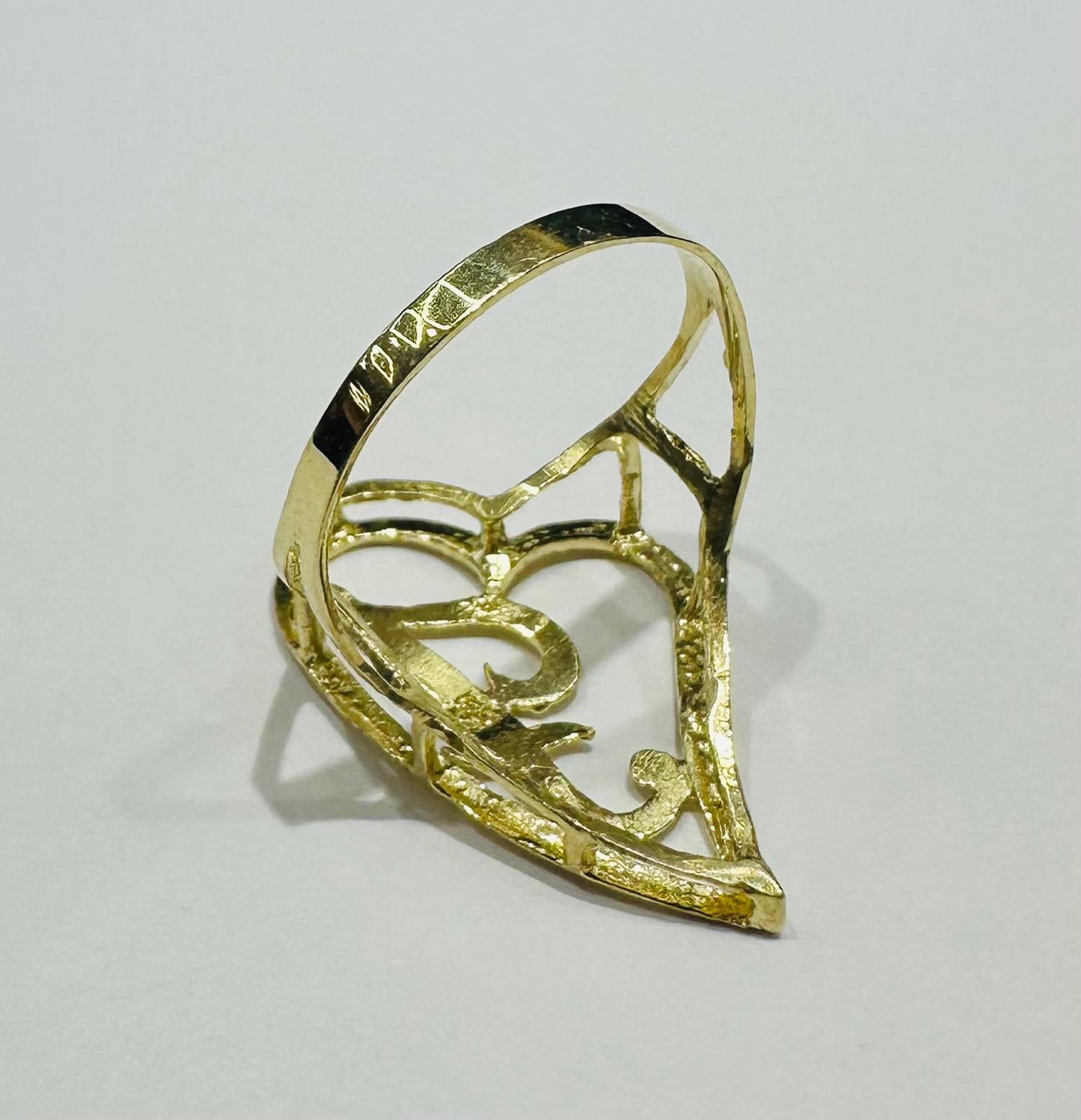 10K GOLD INITIAL LETTER "F" RING -WEIGHT: 1.8gm