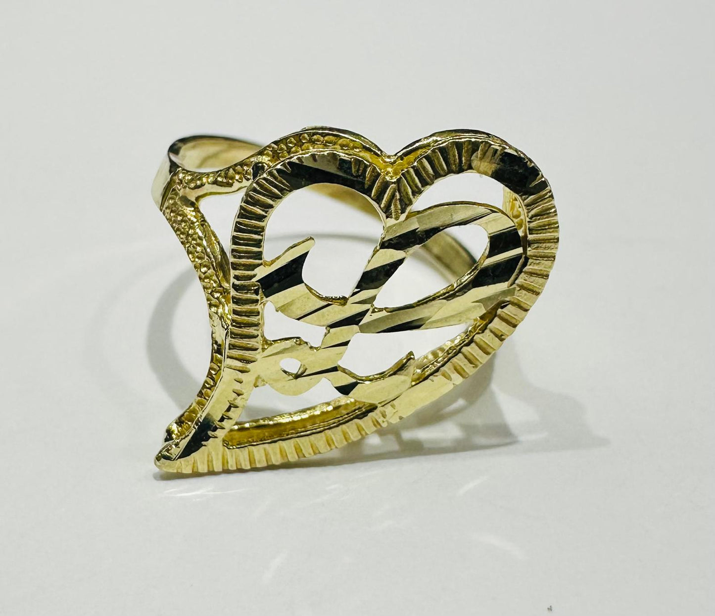 10K GOLD INITIAL LETTER "L" RING -WEIGHT: 2.1gm