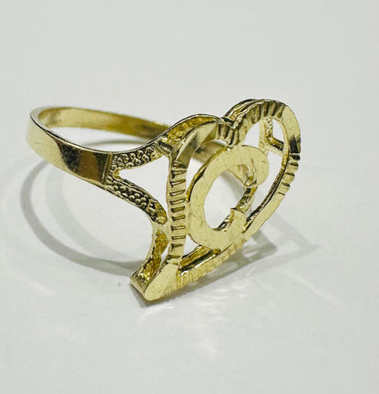 10K GOLD INITIAL LETTER "C" RING -WEIGHT: 1.4gm