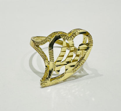 10K GOLD INITIAL LETTER "W" RING -WEIGHT: 2.1gm