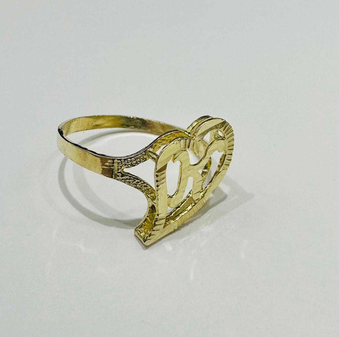 10K GOLD INITIAL LETTER "K" RING -WEIGHT: 1.3gm
