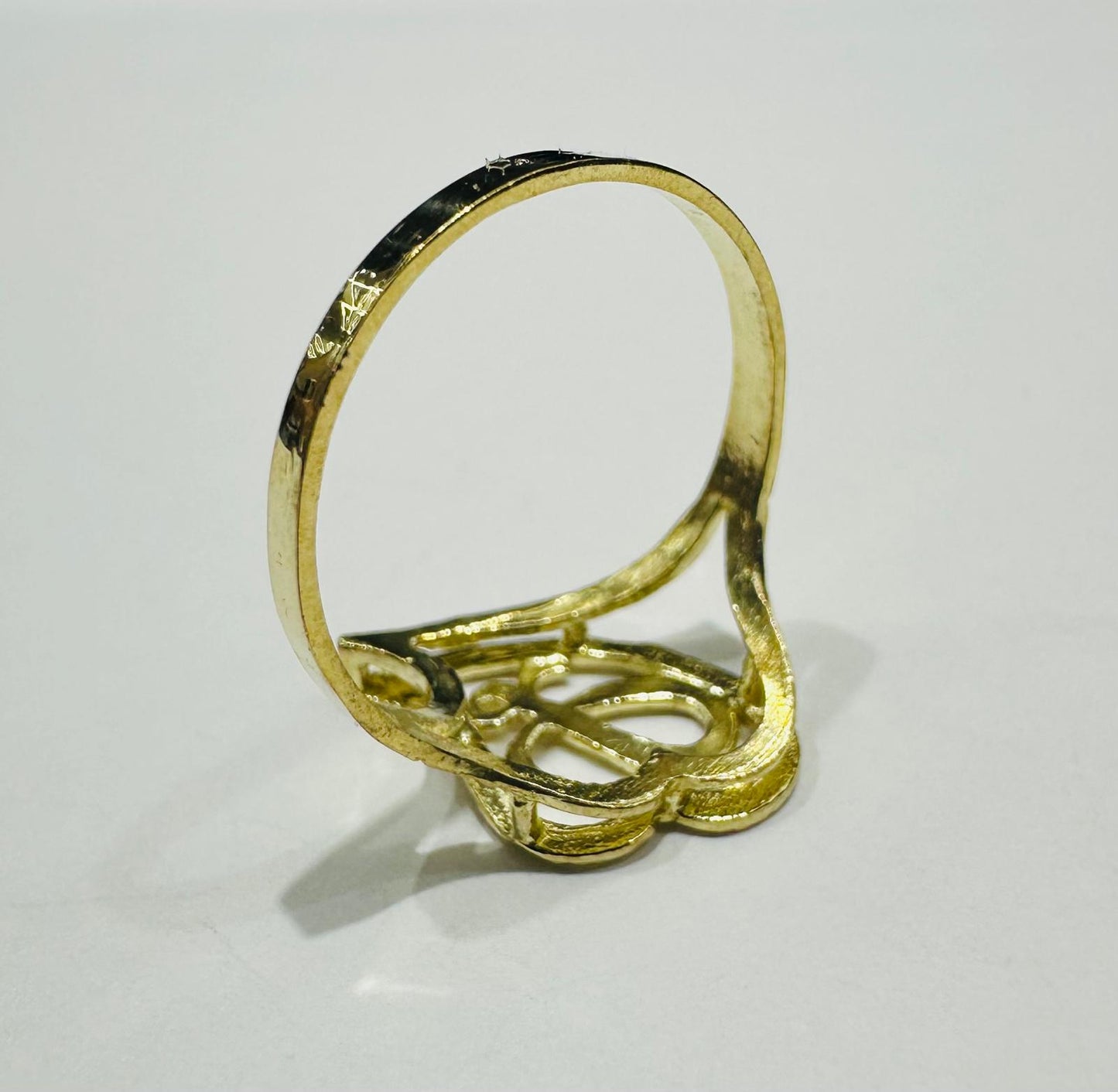 10K GOLD INITIAL LETTER "L" RING -WEIGHT: 1.3gm