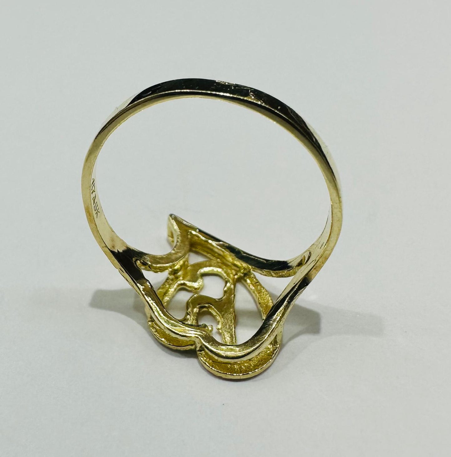 10K GOLD INITIAL LETTER "Y" RING -WEIGHT: 1.4gm