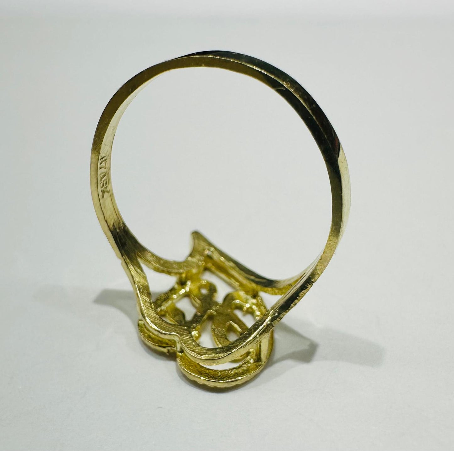 10K GOLD INITIAL LETTER "H" RING -WEIGHT: 1.5gm