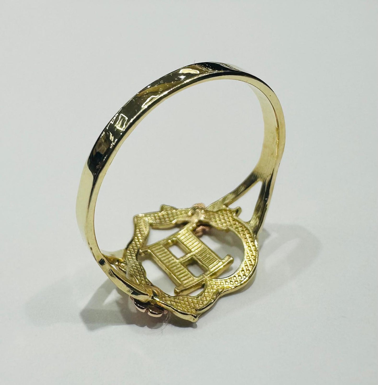 10K GOLD TWO TONED INITIAL LETTER "H" RING -WEIGHT: 1.7gm