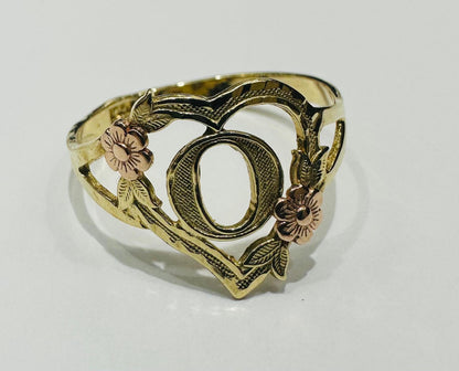 10K GOLD TWO TONED INITIAL LETTER "O" RING -WEIGHT: 1.7gm
