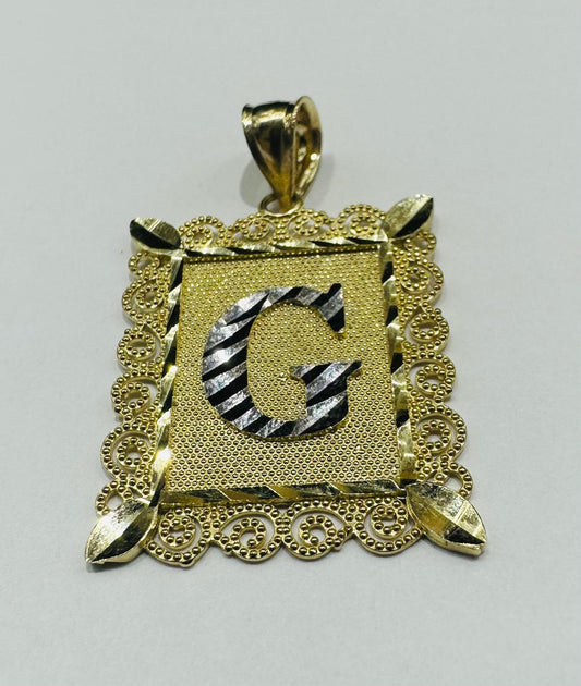 10K GOLD TWO TONED INITIAL LETTER "G" PENDANT -WEIGHT: 2.9gm