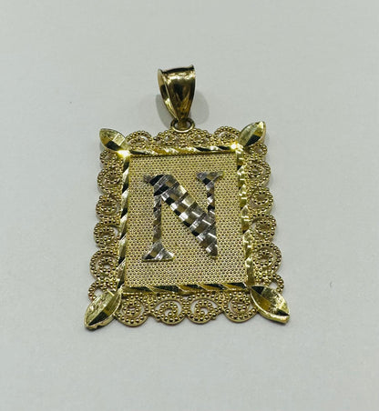 10K GOLD TWO TONED INITIAL LETTER "N" PENDANT -WEIGHT: 2.9gm