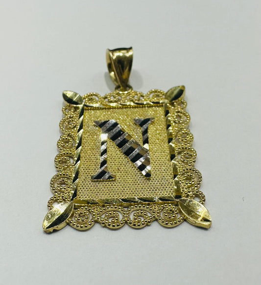 10K GOLD TWO TONED INITIAL LETTER "N" PENDANT -WEIGHT: 2.9gm