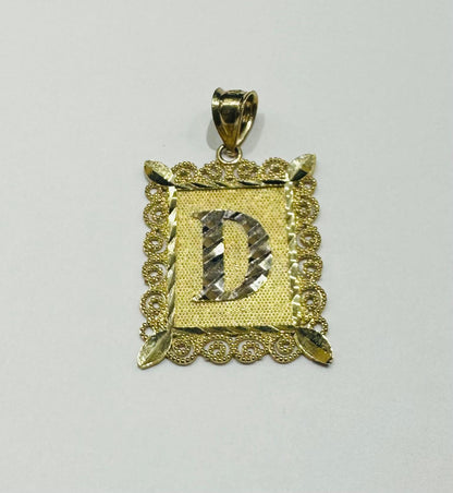 10K GOLD TWO TONED INITIAL LETTER "D" PENDANT -WEIGHT: 2.9gm