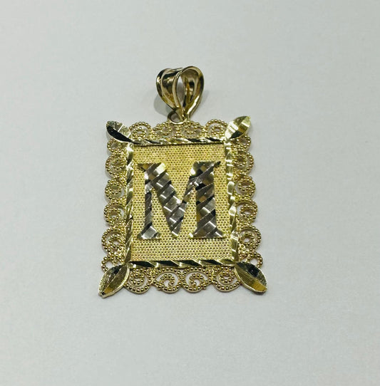 10K GOLD TWO TONED INITIAL LETTER "M" PENDANT -WEIGHT: 3.0gm