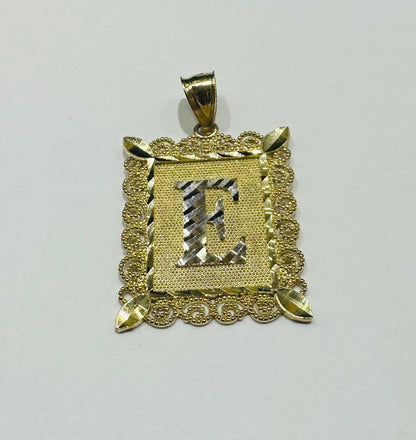 10K GOLD TWO TONED INITIAL LETTER "E" PENDANT -WEIGHT: 3.0gm