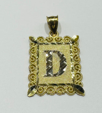 10K GOLD TWO TONED INITIAL LETTER "D" PENDANT - WEIGHT: 1.8gm