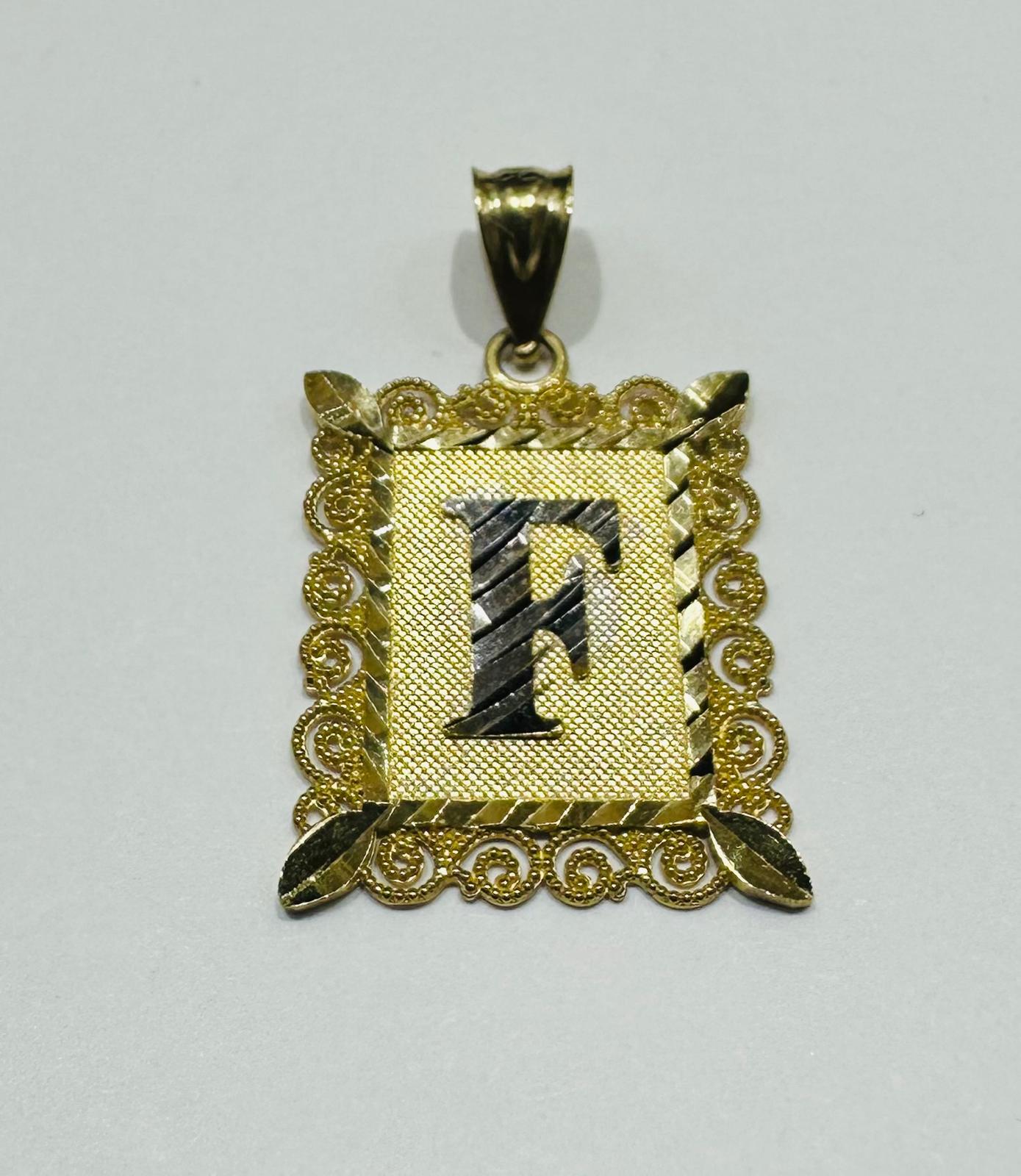 10K GOLD TWO TONED INITIAL LETTER "F" PENDANT - WEIGHT: 1.7gm