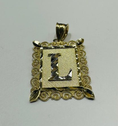 10K GOLD TWO TONED INITIAL LETTER "L" PENDANT- WEIGHT: 1.7gm