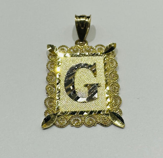 10K GOLD TWO TONED INITIAL LETTER "G" PENDANT - WEIGHT: 1.6gm