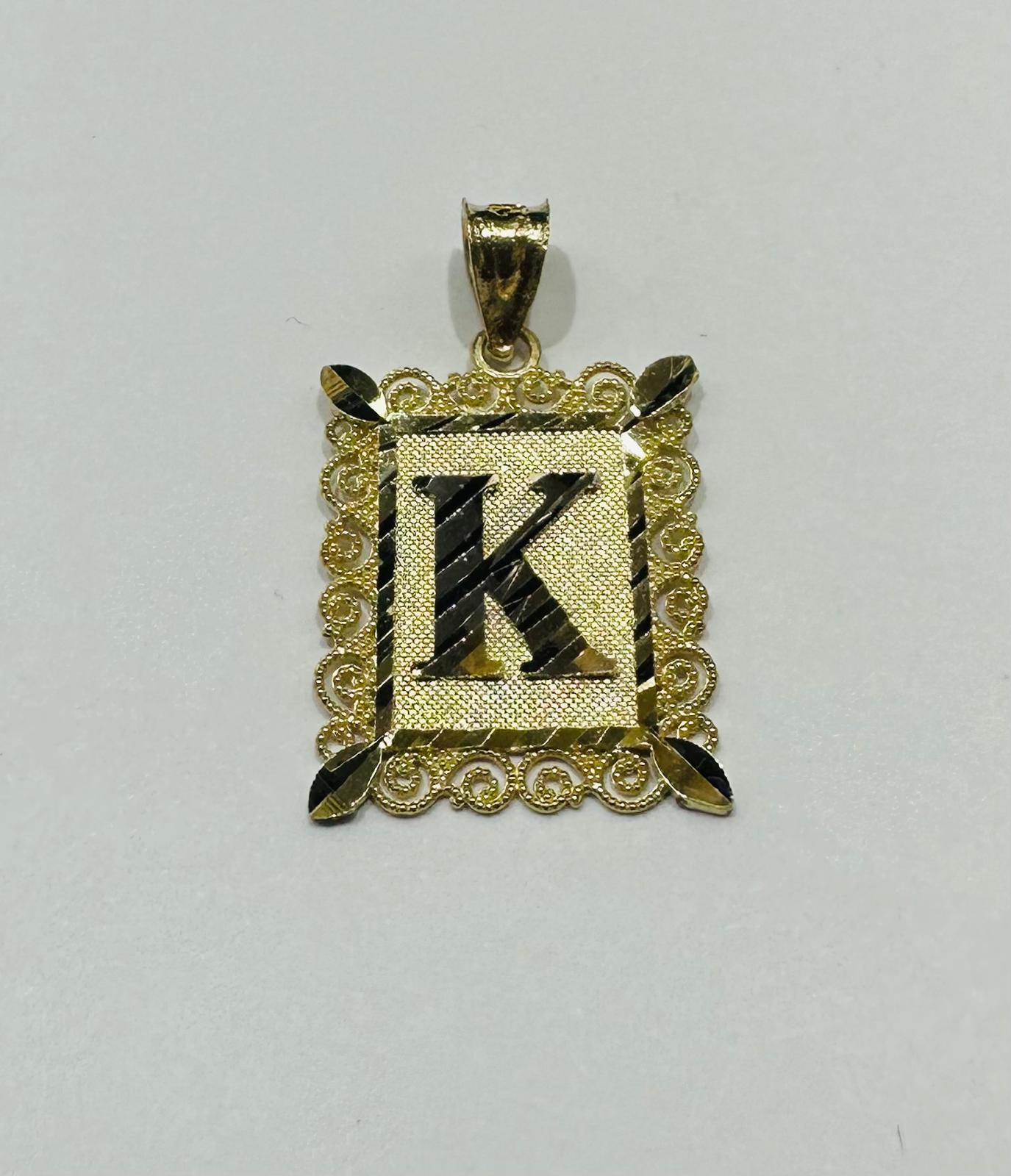 10K GOLD TWO TONED INITIAL LETTER "K" PENDANT- WEIGHT: 1.7gm
