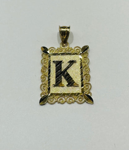 10K GOLD TWO TONED INITIAL LETTER "K" PENDANT- WEIGHT: 1.7gm