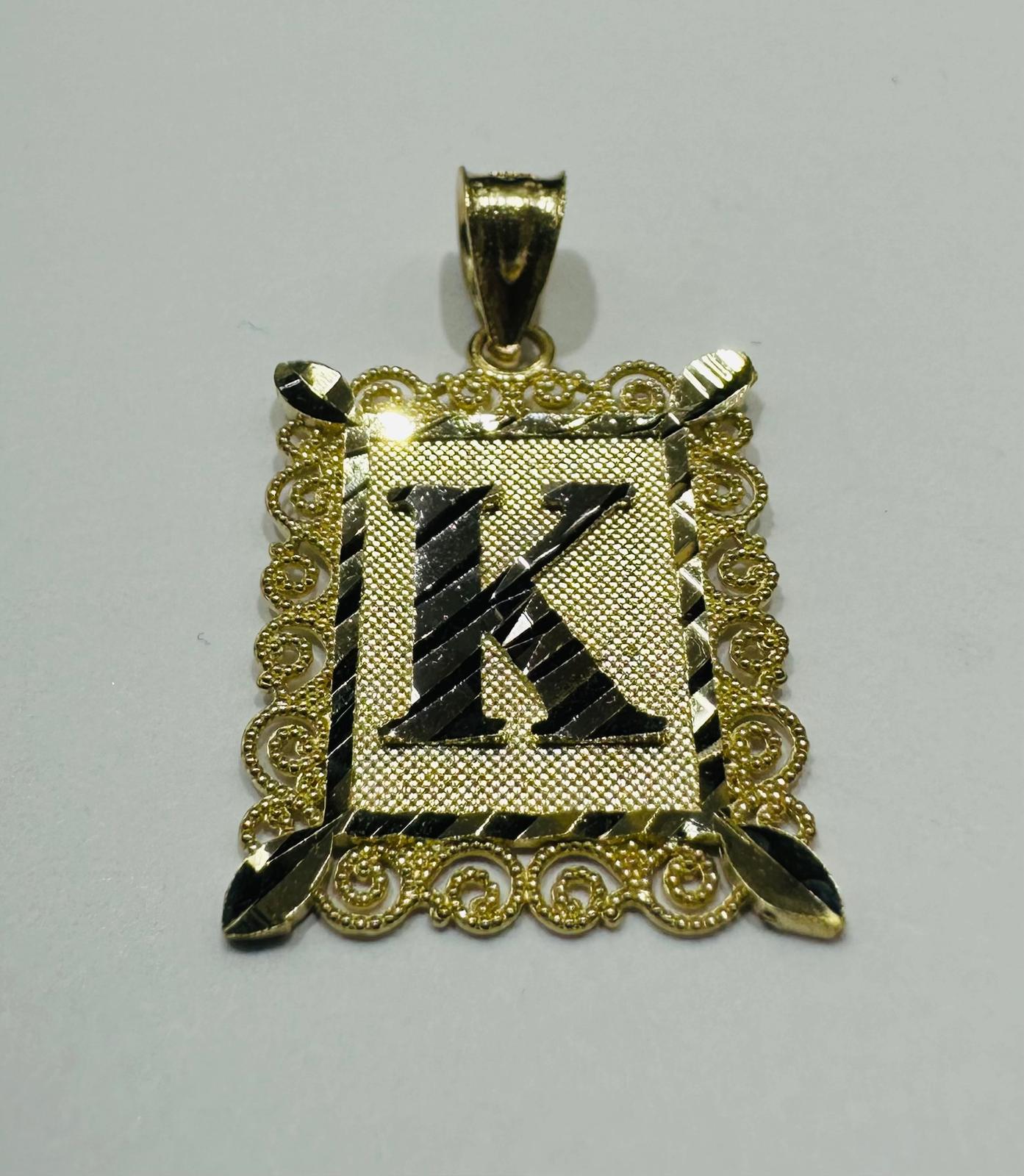 10K GOLD TWO TONED INITIAL LETTER "K" PENDANT- WEIGHT: 1.7gm