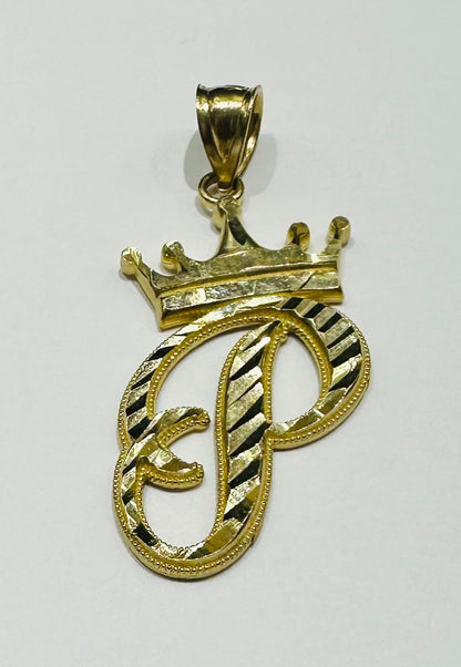 10K GOLD INITIAL LETTER "P" WITH A CROWN PENDANT- WEIGHT: 2.3gm